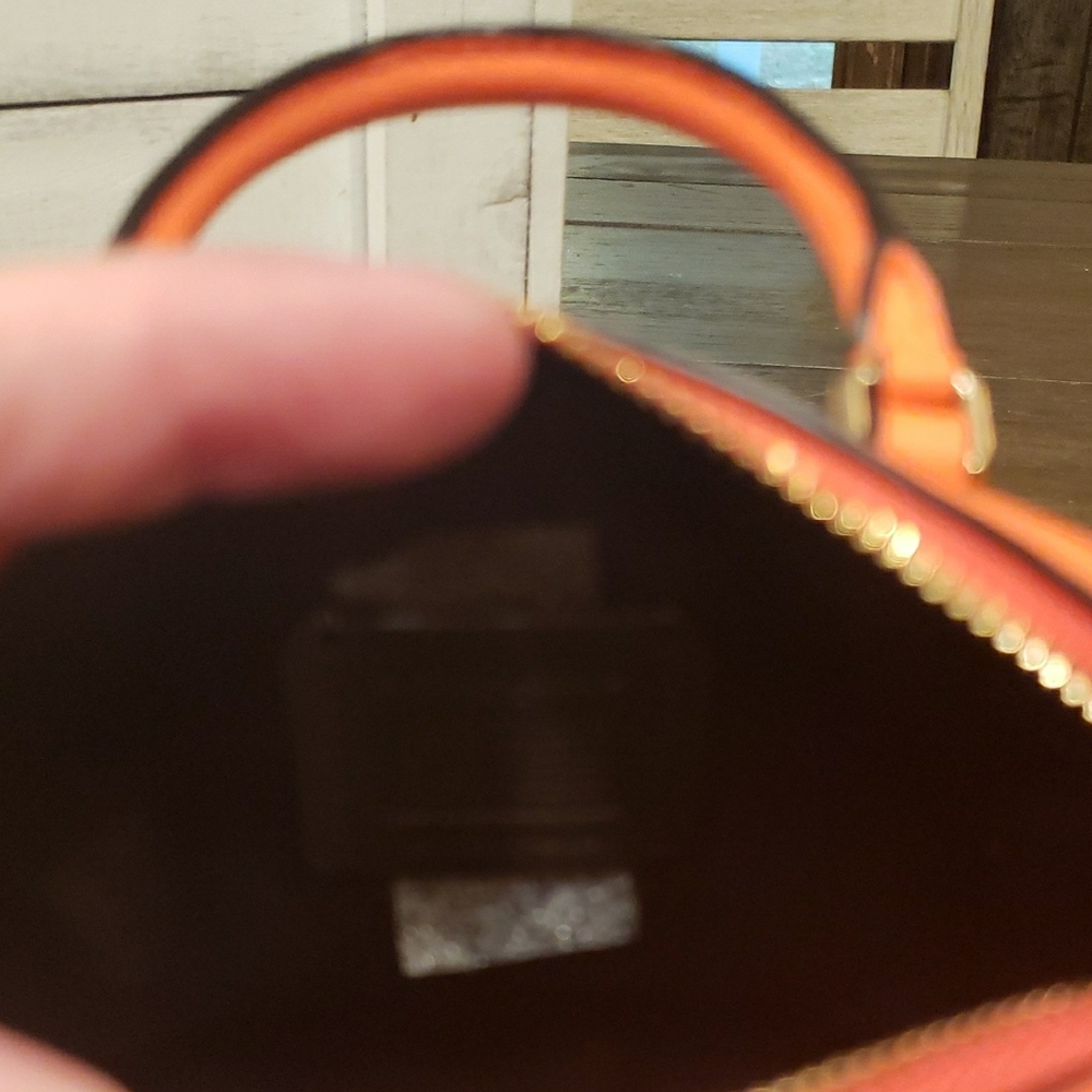 Coach Orange Leather Satchel with Embossed Design - Picture 4 of 6
